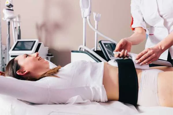 woman having body sculpting to help improve her body image and her mental health Northamptonshire